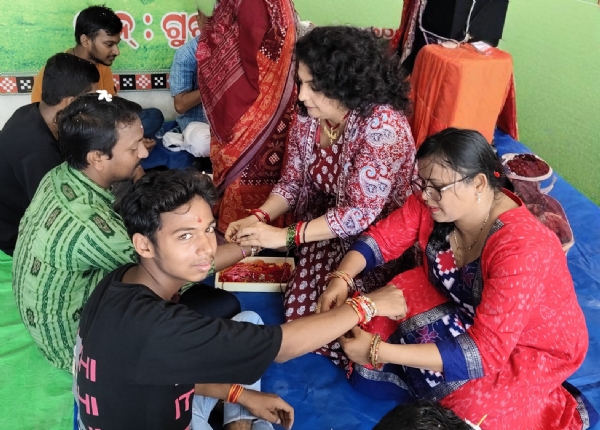 ପଶ୍ଚିମାଞ୍ଚଳ ଏକତା ମଞ୍ଚ ପକ୍ଷରୁ ରକ୍ଷା ବନ୍ଧନ