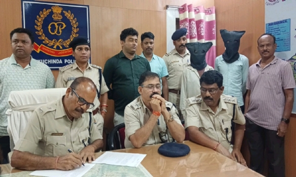 ଡିମିରିମୁଣ୍ଡା ଗ୍ରାମର ବନି ମହାକୁଳ  ହତ୍ୟାକାଣ୍ଡ ଘଟଣା:  ୨ଜଣଙ୍କୁ ଗିରଫ କଲା ପୋଲିସ