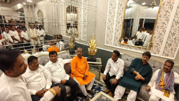 ମହାପ୍ରଭୁ ଙ୍କୁ ଦର୍ଶନ କଲେ କେନ୍ଦ୍ରମନ୍ତ୍ରୀ ଧର୍ମେନ୍ଦ୍ର ପ୍ରଧାନ