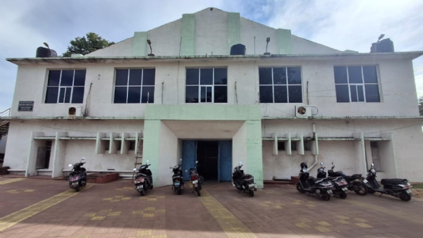 ମୁଖ୍ୟମନ୍ତ୍ରୀଙ୍କୁ ଅଭିଯୋଗ ପରେ ବି ସୁଧୁରୁନି ବ୍ୟାଡ଼ମୀଣ୍ଟନ ଇଣ୍ଡୋର ହଲ ସମସ୍ଯା