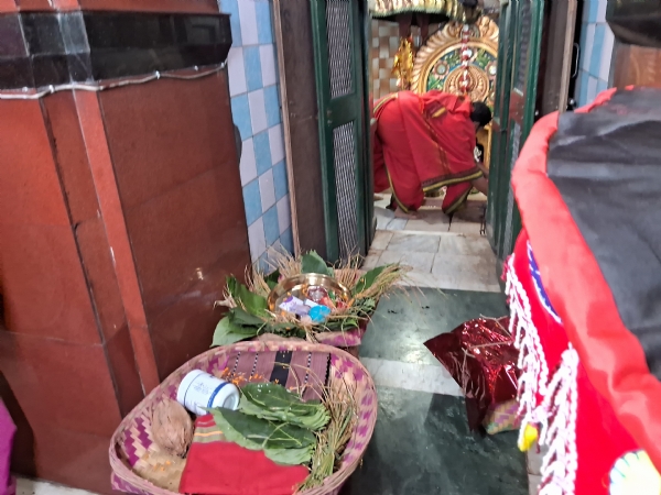 ପଶ୍ଚିମ ଓଡ଼ିଶାର ଗଣପର୍ବ ନୂଆଁଖାଇ ନୂଆଁ ଫସଲ ଅମଳ କରି ଦିଅ ଦେବତା ଙ୍କୁ ଅର୍ପଣ ଓ ପରିବାର ସହିତ ଖାଇବା ର ପର୍ବ
