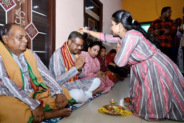ସମ୍ବଲପୁରରେ ନୂଆଁଖାଇ ପାଳନ କଲେ କେନ୍ଦ୍ରମନ୍ତ୍ରୀ