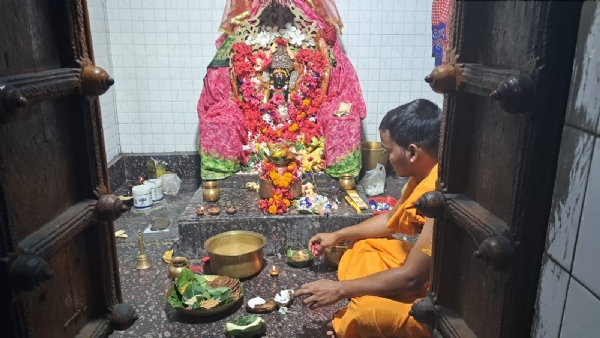 ଶତାଧିକ ଭକ୍ତଙ୍କ ସାମୁହିକ ନବାନ୍ନ ଗ୍ରହଣ