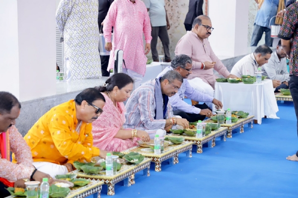 ସମ୍ବଲପୁରରେ ନୂଆଁଖାଇ ପାଳନ କଲେ କେନ୍ଦ୍ରମନ୍ତ୍ରୀ