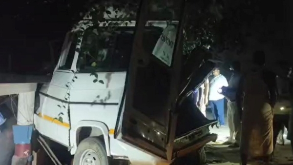 ମିନି ବସ୍‌କୁ ଧକ୍କା ଦେଲା ହାଇୱା : ୧୬ ଯାତ୍ରୀ ଆହତ