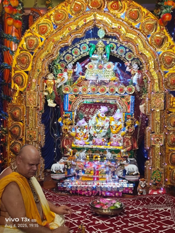 ରାଧାବଲ୍ଲଭ ମଠରେ ଝୁଲଣ ଯାତ