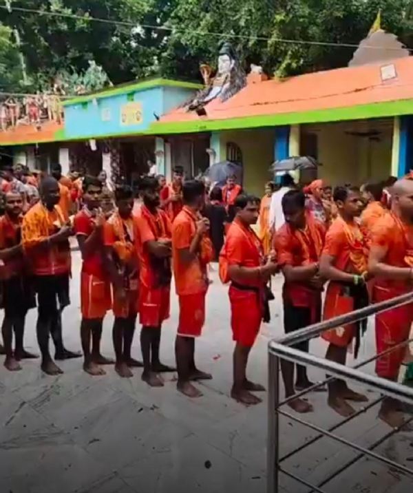ଶେଷ ସୋମବାରରେ ବୁଦ୍ଧେଶ୍ଵର ମନ୍ଦିରରେ କାଉଡ଼ିଆଙ୍କ ପ୍ରବଳ ଭିଡ଼
