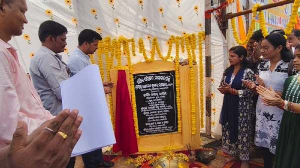ବାଲିମେଳା ଛକ ଠାରେଟ୍ରାଫିକ ନିୟନ୍ତ୍ରଣ ଲାଇଟ୍ ର ଶୁଭାରମ୍ଭ