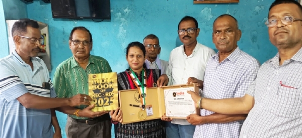 NAMITA BEHERA NKU INDIA BOOK OF RECORD AWARD PHOTO (3)