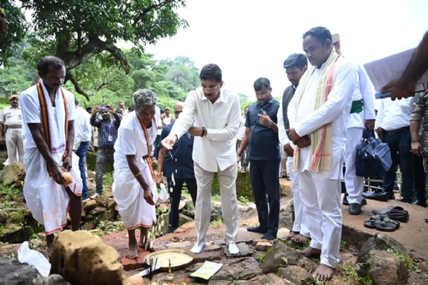 ରାଜ୍ୟପାଳଙ୍କ ବଣ୍ଡାଘାଟି ପରିଦର୍ଶନ  ବଣ୍ଡାଘାଟିର ବିକାଶ ଓ ଆଦିମ ବଣ୍ଡା ଜନଜାତିଙ୍କ ଉନ୍ନତି ପାଇଁ ରାଜ୍ୟପାଳଙ୍କ ଗୁରୁତ୍ୱାରୋପ