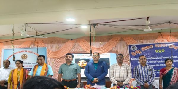 ଏସିଡ଼୍ ଆକ୍ରମଣ ଏବଂ ପିଡ଼ିତା କ୍ଷତିପୂରଣ ଯୋଜନା ସମ୍ବନ୍ଧୀୟ ଆଇନ୍ ସଚେତନତା କାର୍ଯ୍ୟକ୍ରମ