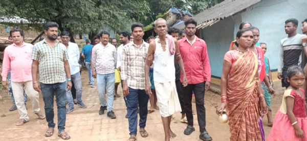 ନିଖୋଜ ଅସି ବର୍ଷୀୟ ଅଗାଧୁ ସାନ୍ତା ୮ ବର୍ଷ ପରେ ଘରକୁ ଫେରିଲେ, ଅସହାୟକୁ ଦଇବ ସାହା ଭଳି ସାହାଯ୍ୟ କଲେ ଦୁଇ ରାଜସ୍ଥାନି ସ୍ବେଛାସେବୀ