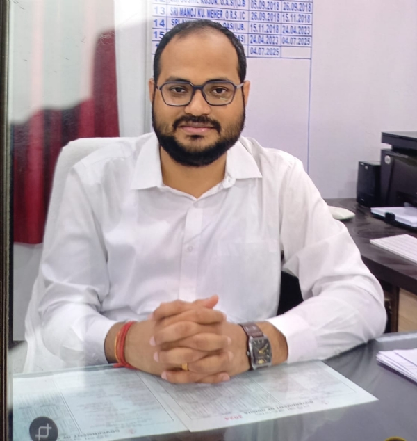ତହସିଲଦାର ଲାଂଚ ନେବା ବେଳେ ମାଡି ବସିଲା ଭିଜିଲାନ୍ସ : ପୈତୃକ ବାସଭବନ ଯାଜପୁର ସହ ଏକ କାଳୀନ ୩ଟି ସ୍ଥାନରେ ଚଢାଉ
