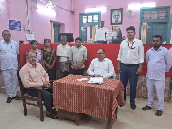 ବଲାଙ୍ଗିର ଜିଲ୍ଲାରେ ତୃତୀୟ ରାଷ୍ଟ୍ରିୟ ଲୋକ ଅଦାଲତ ଅନୁଷ୍ଠିତ ।