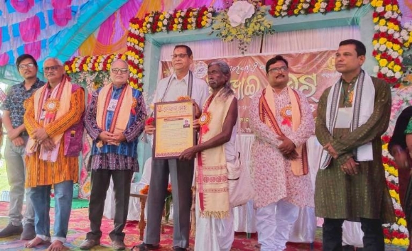 ବକଟିରେ ‘ପରବାସୀ କୁଟୁମ୍’ ର ନୂଆଁଖାଇ ଭେଟ୍‌ଘାଟ