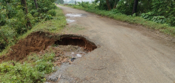 ଝାଲପଡା-କାକୁଡିକୁଦ ବ୍ରାହ୍ମଣୀ ନଦୀ ଅବସ୍ଥା ଶୋଚନୀୟ : ମରାମତି ତୁରନ୍ତ ଦାବି