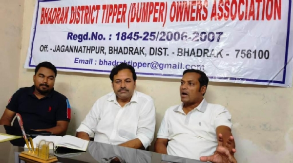 TIPPER -DUMPER MALIKA SANGHA
