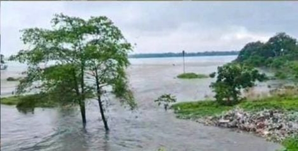 ଲଗାଣ ବର୍ଷାରେ ଜନଜୀବନ ଅସ୍ତବ୍ୟସ୍ତ: ଅବସ୍ଥା ଅନୁଧ୍ୟାନ କଲେ ଜିଲ୍ଲାପାଳ