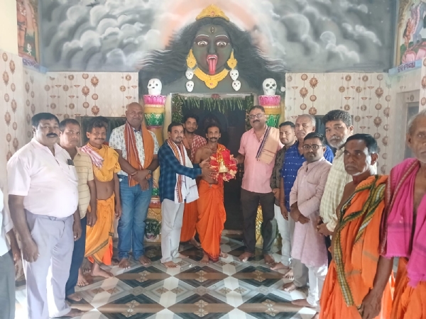 ଐତିହାସିକ ସାଲେଭଟା ମାଁ ପାଟଣେଶ୍ୱରୀ ପୀଠରେ ଦଶହରା ପୂଜାରେ ଲାଗିଲା ନୂତନ ଘଣ୍ଟି