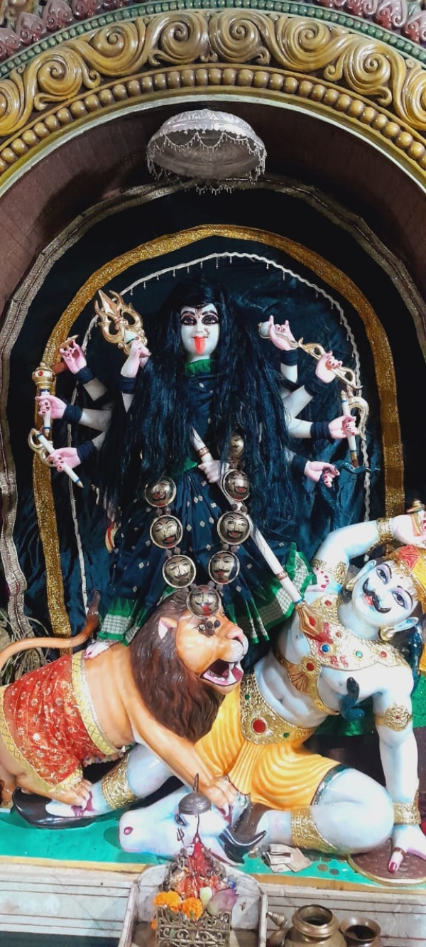 ନବରାତ୍ର ପୂଜାର ସପ୍ତମ ଦିବସ ପୂଜା ର ସପ୍ତମ ଦିନରେ ଆଜି ମା ଦୁର୍ଗା ମା ସମଲେଶ୍ଵରୀ କାଳରାତ୍ରି ରୂପରେ ପୂଜା ପାଉଛନ୍ତି ।