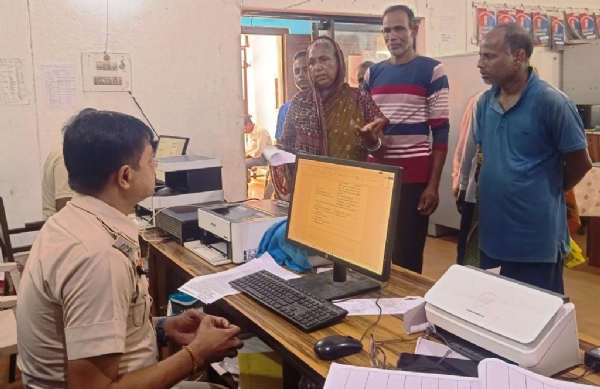 SBI SEVA KENDRA GRAHAKA THAKEI