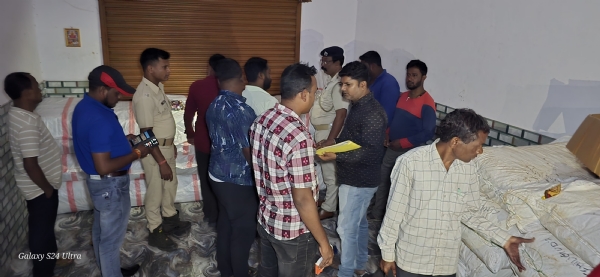 ଗୁଟ୍‌ଖା ଗୋଦାମରେ ଚଢାଉ ୩୭୦ ବ୍ୟାଗ ଗୁଟଖା ଓ ସିଗାରେଟ ଜବତ