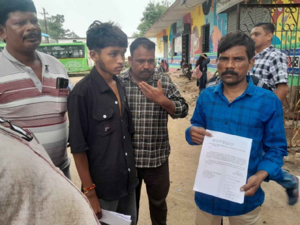 କୀଡୀନି ରୋଗର ପ୍ରତିକାର କରିବା ପାଇଁ ପଣ୍ଡିରାପିଟା ଗ୍ରାମବାସି ବିଡ଼ିଓଙ୍କ ଦ୍ୱାରସ୍ଥ
