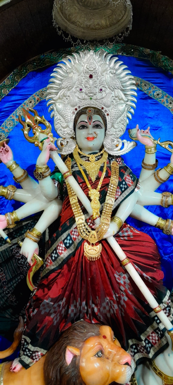 ସିଦ୍ଧିଦାତ୍ରୀ ବେଶରେ ନବରାତ୍ରୀ ନବମ ଦିନରେ ଦର୍ଶନ ଦେଲେ ମା ଦୁର୍ଗା ମା ସମଲେଶ୍ବରୀ