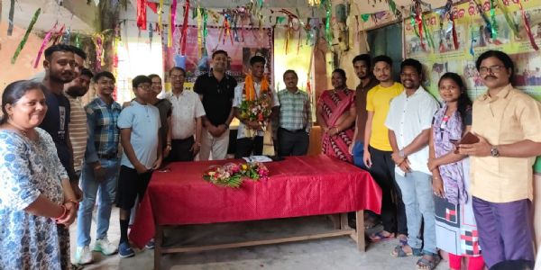 ଜାତୀୟ ପାରା ବ୍ୟାଡମିଣ୍ଟନରେ ସୌମ୍ୟକାନ୍ତଙ୍କୁ ରୌପ୍ୟ ଓ କାଂସ୍ୟ ପଦକ କୁଚିଣ୍ଡାରେ ବିପୁଳ ସ୍ବାଗତ ସମ୍ବର୍ଦ୍ଧନା
