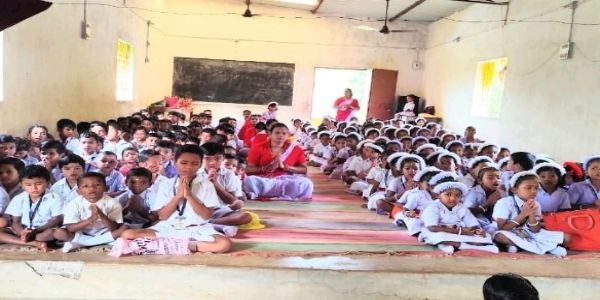 ସରସ୍ଵତୀ ଶିଶୁ ବିଦ୍ୟା ମନ୍ଦିରରେ ଗୁରୁ ଦିବସ ପାଳିତ