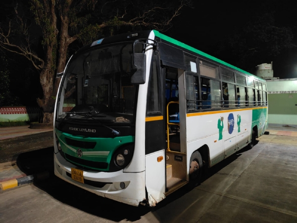 Lakshmi Bus
