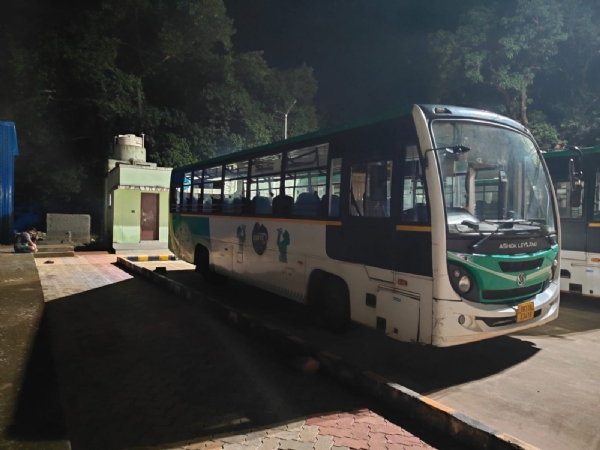 Lakshmi Bus