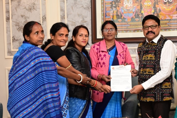 ସ୍ୱାସ୍ଥ୍ୟ ମନ୍ତ୍ରୀ ଙ୍କୁ ସାକ୍ଷାତ କଲେ ଆଶା କର୍ମଚାରୀ ସଙ୍ଘ