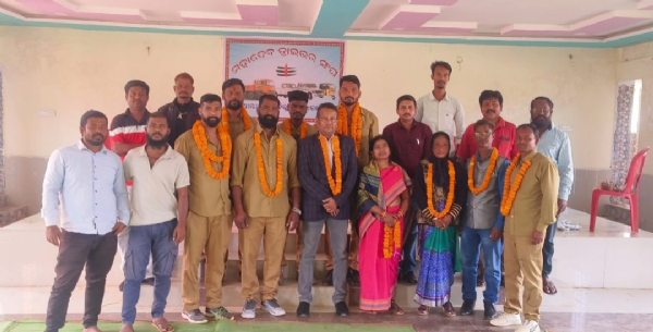 ଡ୍ରାଇଭର ଚାଳକ ମହାସ˚ଘ ଗଠନ