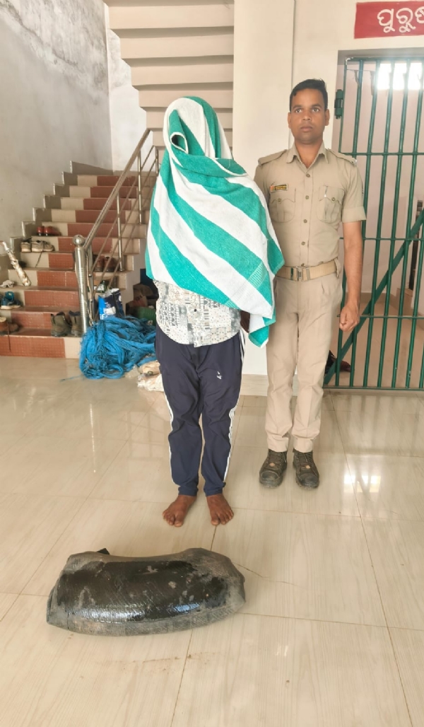 ଦେଶି ମଦ ଚାଲାଣ ବେଳେ ଚଢାଉ, ଜଣେ ଗିରଫ