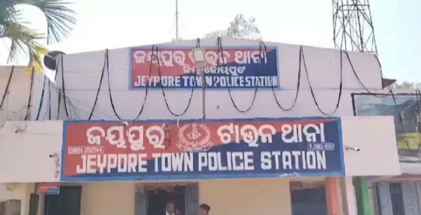 ଏଟିମ ରୁ ଟଙ୍କ ଚୋରି ଅଭିଯୋଗ