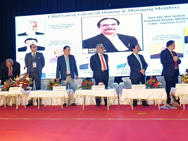 ବଲାଙ୍ଗିର ଟ୍ୟାକ୍ସ ବାର ଏସୋସିଏସନ ର 50 ବର୍ଷ ପୁର୍ତ୍ତୀ ରେ ସ୍ଵର୍ଣ୍ଣ ସମାଗମ ଅନୁଷ୍ଠିତ