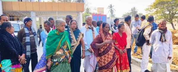 POLA NIRMAN STANA PARIBARTAN - VILLAGERS MEET COLLECTOR