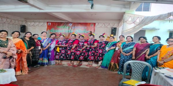 ୨୮ତମ କଳାହାଣ୍ଡି ଉତ୍ସବ ଘୁମୁରା ଅବସରରେ ମହିଳାଙ୍କ ମଧ୍ୟରେ ବିଭିନ୍ନ ପ୍ରତିଯୋଗିତା : ବିଭୋର କଲା ଏକକ ଅଭିନୟ ଓ ଦଳଗତ ନୃତ୍ୟ