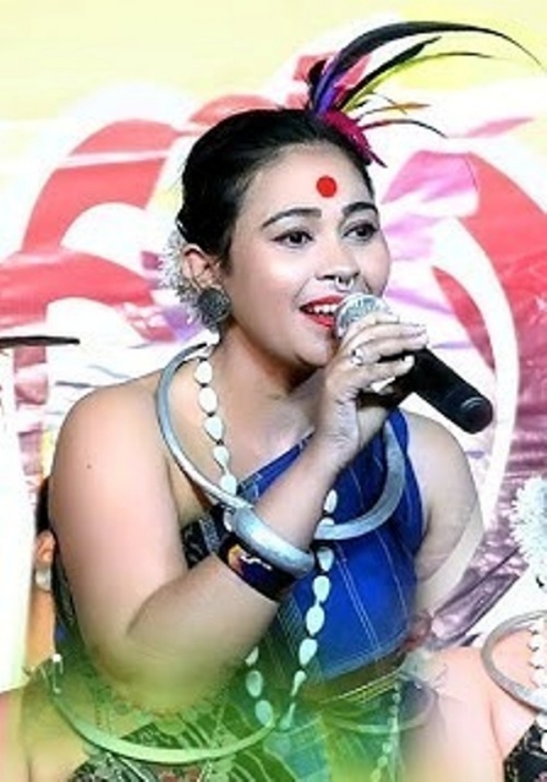 ଚାଲିଗଲେ ବଲାଙ୍ଗିର ମାଟିର ଲୋକ ଗୀତ ଗାୟିକା କୁନି ଛତ୍ରିଆ