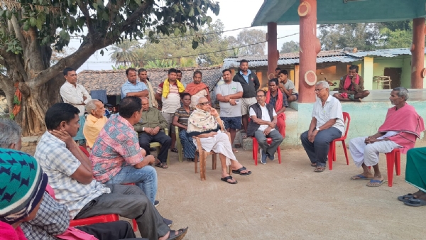 କିରାବାହାଲ ଚାଷୀ ଓ ଲୋକଙ୍କୁ ଭେଟିଲେ ନରସିଂହ ଚାଷୀଙ୍କୁ ଦେଇଥିବା ପ୍ରତିଶୃତି ପ୍ରତାରଣାରେ ପରିଣତ ହେଲାଣି - ନରସିଂହ ଧାନର ଅଭାବି ବିକ୍ରି ପରିସ୍ଥିତି ହେଲେ ସରକାର ଦାୟୀ ରହିବ- ନରସିଂହ