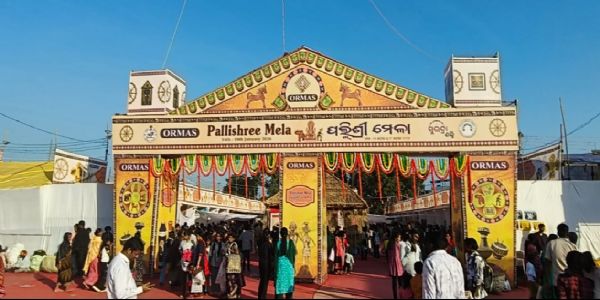 ପଲ୍ଲିଶ୍ରୀ ମେଳାରେ ଜମୁଛି ଭିଡ଼, ଏଥର ବେପାର ଛୁଇଁବ ୨ କୋଟି