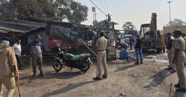 ପ୍ରଶାସନ ପକ୍ଷରୁ ରେମେଡ ଛକରୁ  ଅଇଁଠାପାଲି ଛକ ପର୍ଯ୍ୟନ୍ତ ଜବରଦଖଲ ଉଚ୍ଛେଦ