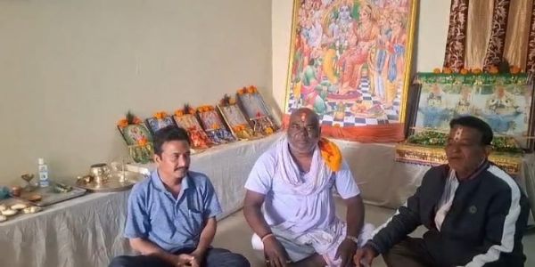 ମହାଦେବ ଓ ମହାବୀରଙ୍କ ଆଜ୍ଞାରେ ବାବା ନେତ୍ରାନନ୍ଦଙ୍କ ରୋଗୀ ଚିକିତ୍ସା