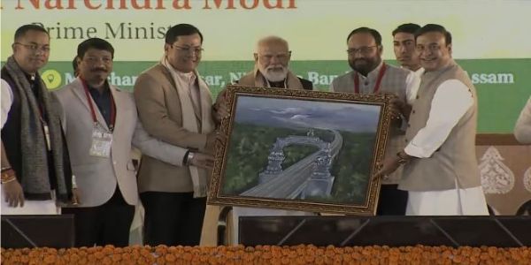 ଆସାମରେ ଦୁଇଟି ଅମୃତ ଭାରତ ଏକ୍ସପ୍ରେସ ଟ୍ରେନକୁ ସବୁଜ ପତାକା ଦେଖାଇଲେ ପିଏମ ମୋଦି