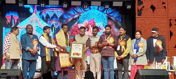 ୨୩ତମ ବଲାଙ୍ଗିର ଲୋକଉତ୍ସବ ର ମୁଖ୍ୟ ସମାରୋହ କୋଶଳ କଳା ମଣ୍ଡପରେ ଉଦ୍ଘାଟିତ