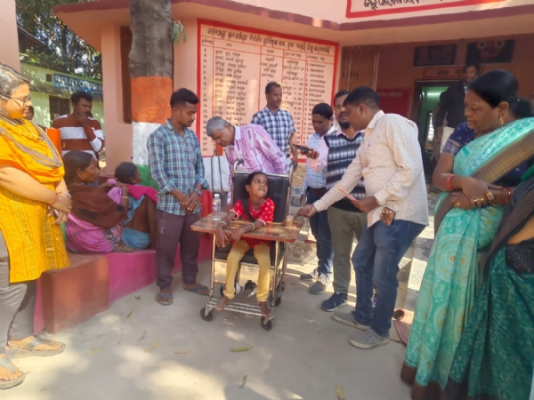 ମାଥିଲି ବ୍ଳକ୍  କର୍ତ୍ତନପାଲ୍ଲୀ ପଞ୍ଚାୟତ ଠାରେ ଜିଲ୍ଲାପାଳଙ୍କ ଯୁଗ୍ମ