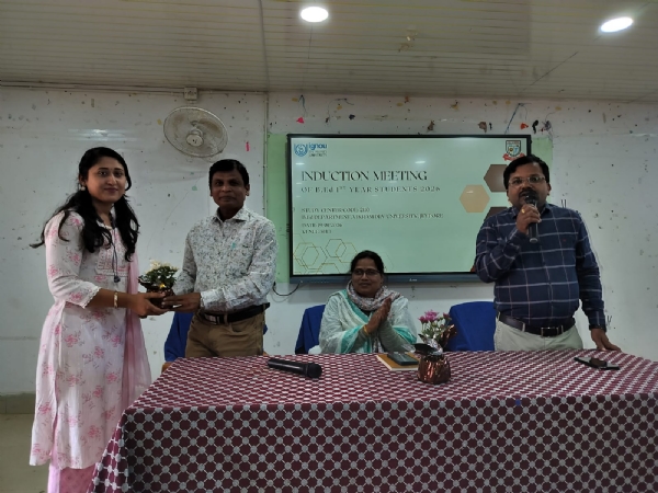 ଇଗ୍ନୁ ବିଏଡ୍ ପାଠ୍ୟକ୍ରମର ଅଧିଗ୍ରହଣ ଉତ୍ସବ