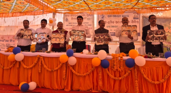 Prabasi shramik sachetanata