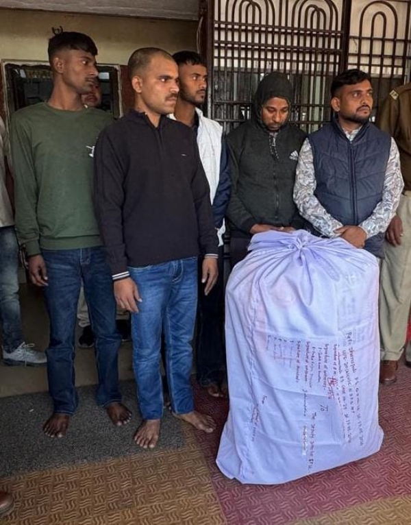 ବେଆଇନ ମାଦକ ଦ୍ରବ୍ୟ ଚାଲାଣ ଥମିବାର ନାଁ ନେଉନାହିଁ  ୩୭ କେଜିରୁ ଉର୍ଦ୍ଧ୍ବ ଗଞ୍ଜେଇ ଜବତ, ୫ କୋର୍ଟ ଚାଲାଣ